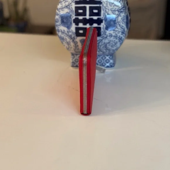 ❤️ NWOT VALENTINA ZIP AROUND RED LEATHER WALLET! - Picture 4 of 10